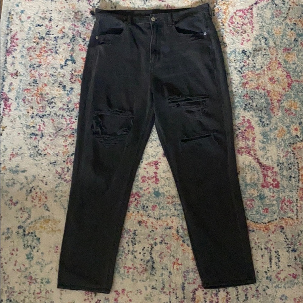 American Eagle Ripped Black Mom Jeans